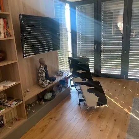 Lazy Deer - * يلينيا غورا